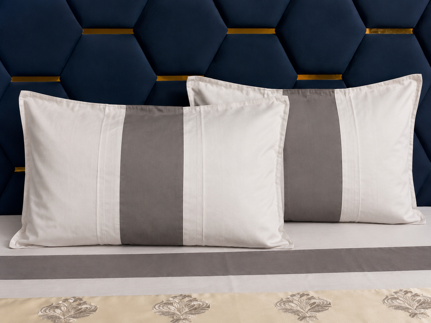 Marvelle Cotton Silk Sterling Bedsheet Set